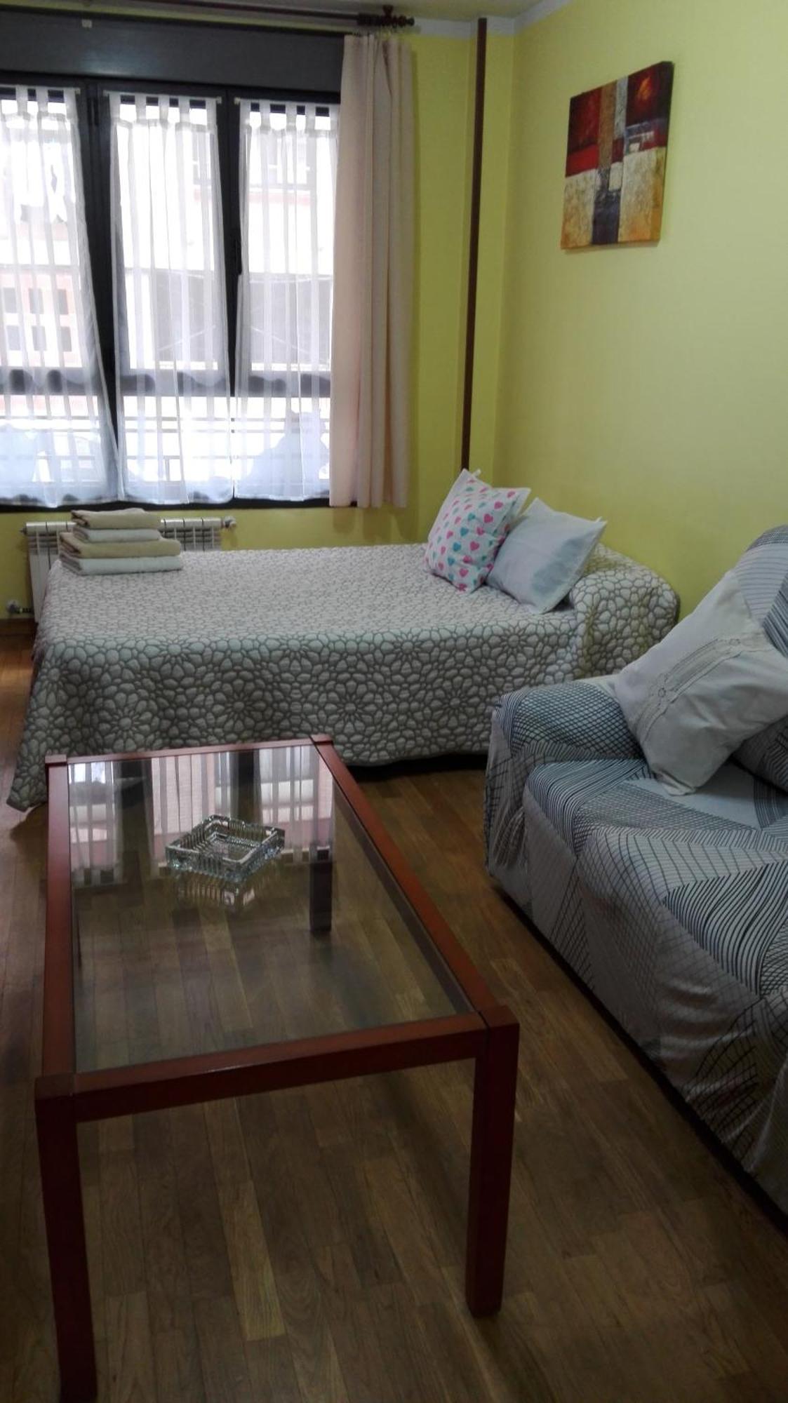 Amplio Loft Con Plaza De Garaje Daire Onís Oda fotoğraf
